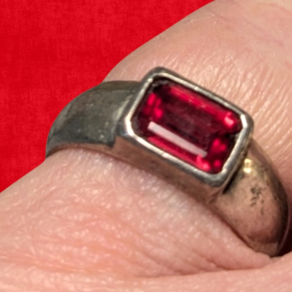 Vintage Elegance Ruby Sterling 925 Silver Ring. E… - image 6